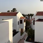 度假居 Ocean View Near The 阿德耶