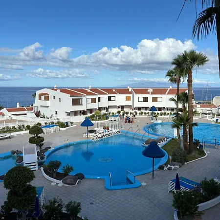 Ocean View Near The בית נופש אדחה