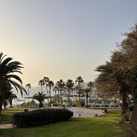 Дом отдыха Ocean View Near The Адехе